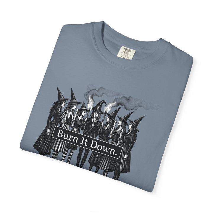 Witch Circle Shirt Halloween Occult Gift Women Horror Tee Coven T-Shirt Halloween Fan Dark Tshirt Mystic Graphic Classic Flame Tshirt
