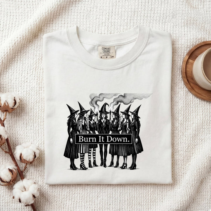 Witch Circle Shirt Halloween Occult Gift Women Horror Tee Coven T-Shirt Halloween Fan Dark Tshirt Mystic Graphic Classic Flame Tshirt