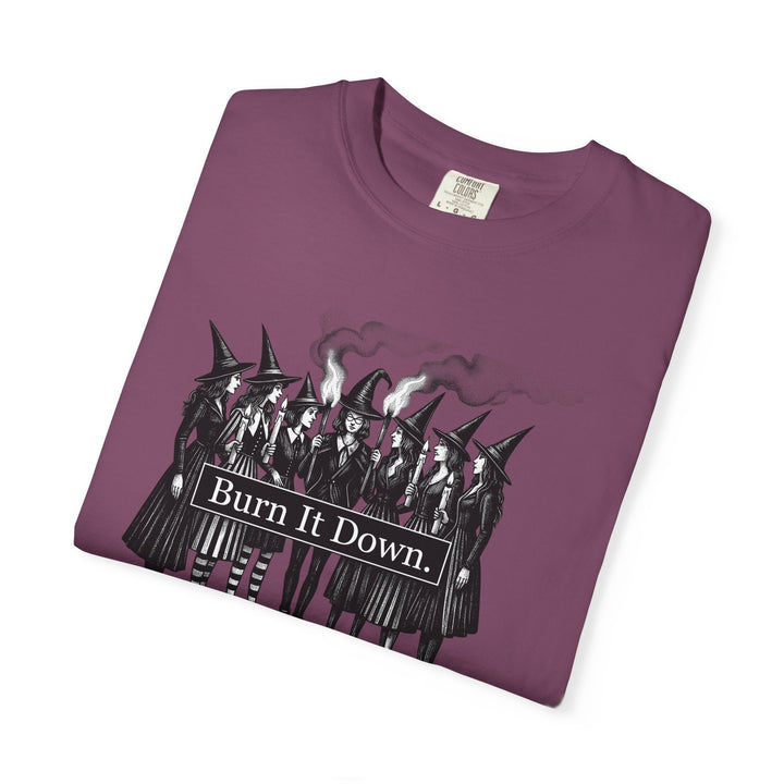 Witch Circle Shirt Halloween Occult Gift Women Horror Tee Coven T-Shirt Halloween Fan Dark Tshirt Mystic Graphic Classic Flame Tshirt